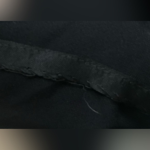 Vintage 60s Black Cocktail Dress With Beautiful Neck Detail. - Picture 13 of 13